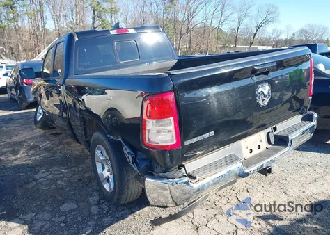 2022 Ram 1500 Big Horn 4X2 6'4 Box из США, поврежденный, VIN 1C6RREBG0NN398834